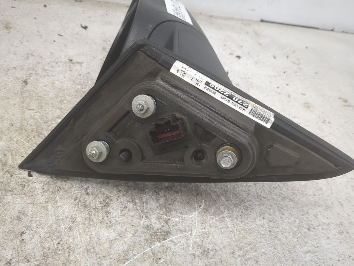 2010-2019 Ford Taurus Passenger Side View Mirror - Right Door Mirror OEM Used - Oemusedautoparts1.com
