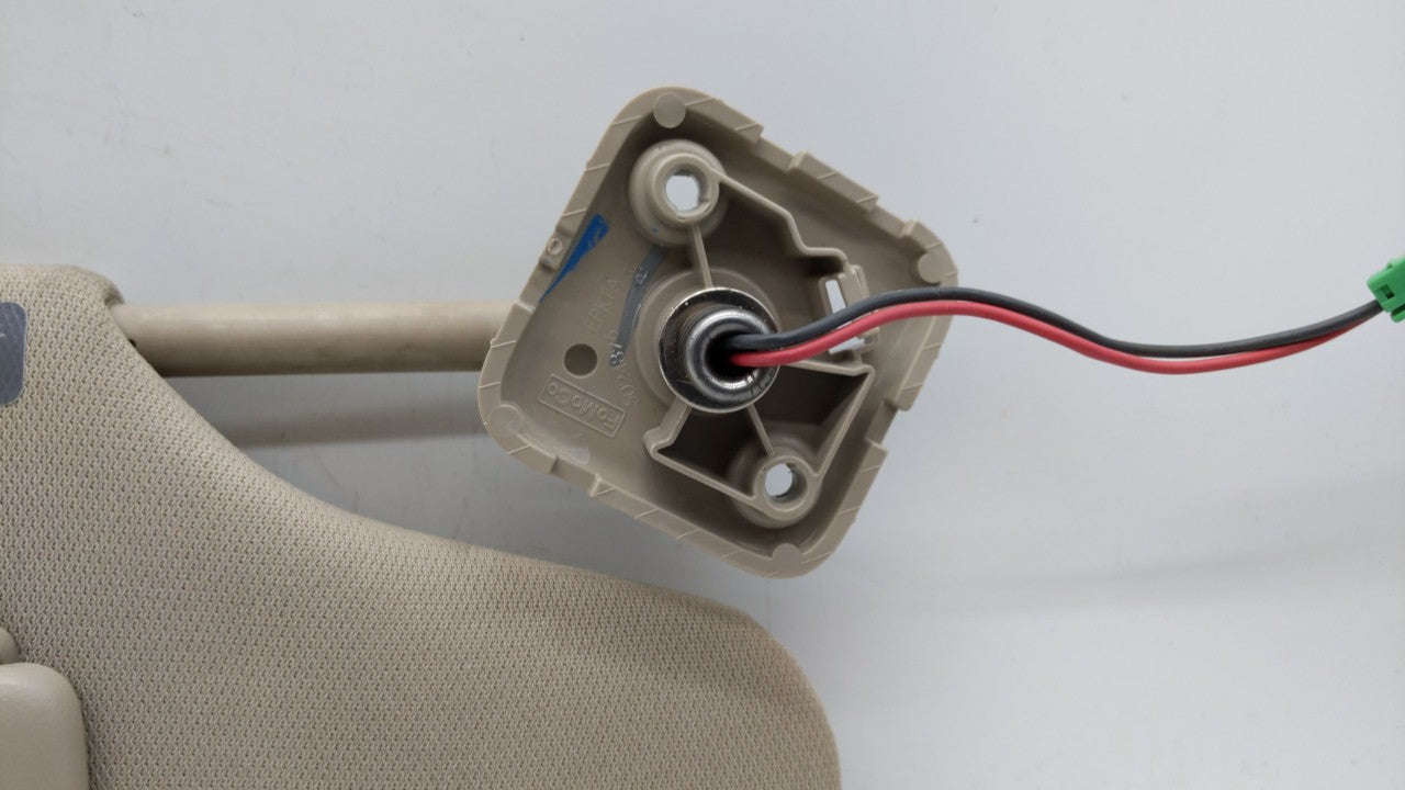 2010-2011 Ford Taurus Sun Visor Shade Replacement Passenger Right Mirror Fits Fits 2010 2011 OEM Used Auto Parts - Oemusedau