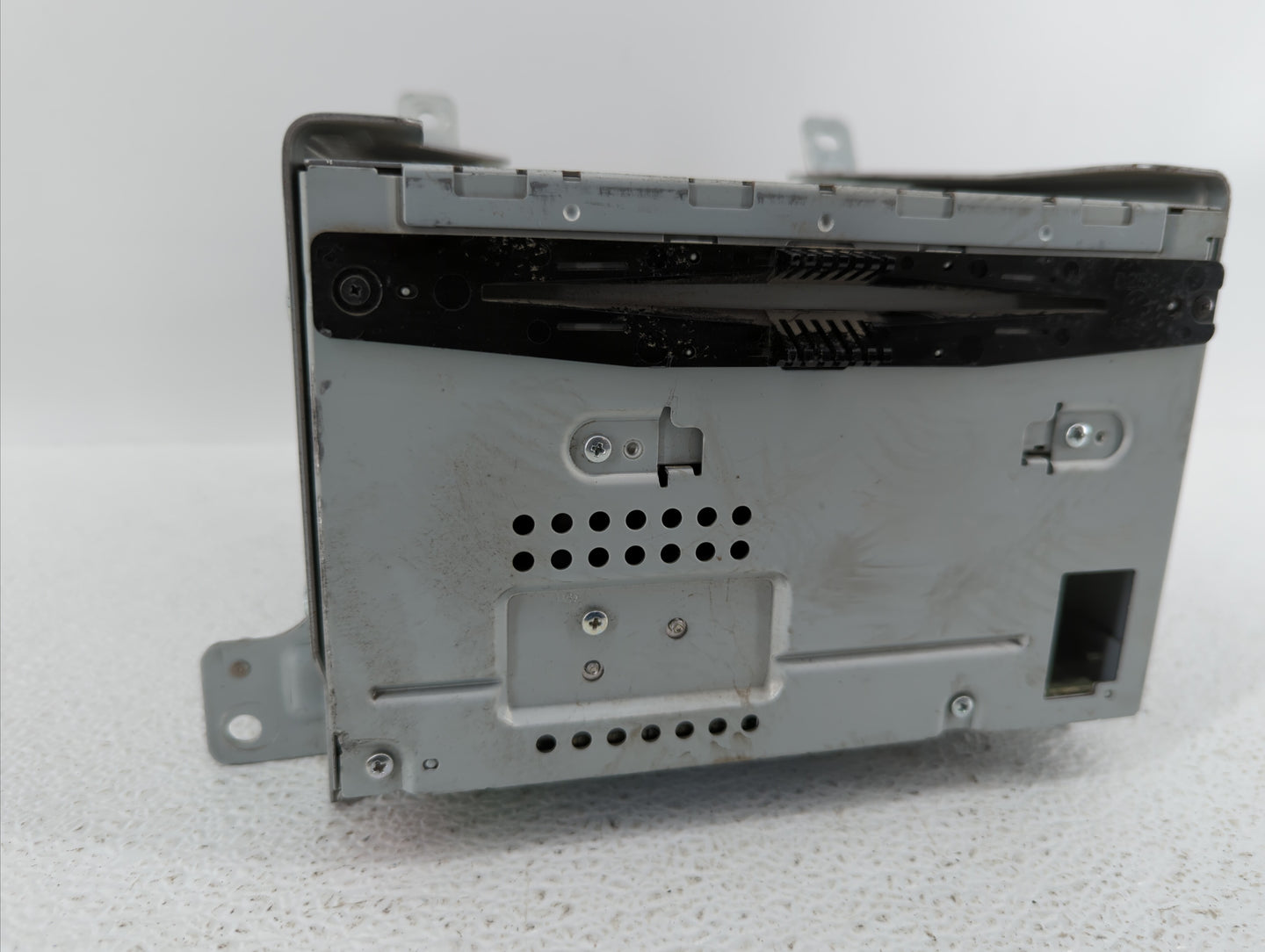 2011-2012 Ford Taurus Am Fm Cd Player Radio Receiver - Oemusedautoparts1.com