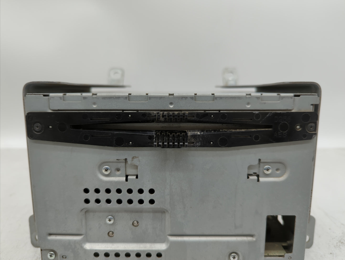 2011-2012 Ford Taurus Am Fm Cd Player Radio Receiver - Oemusedautoparts1.com
