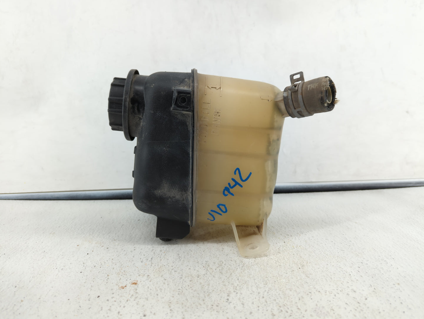2008-2011 Ford Taurus Radiator Coolant Overflow Expansion Tank Bottle - Oemusedautoparts1.com