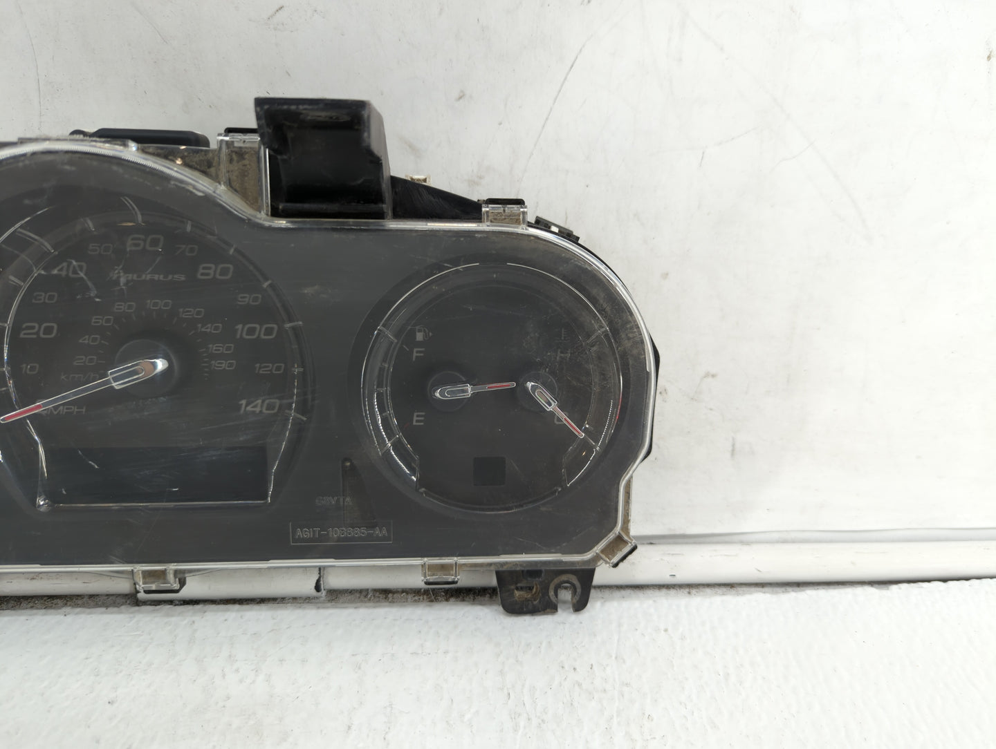 2011-2012 Ford Taurus Instrument Cluster Speedometer Gauges P/N:BG1T-10849-EF Fits Fits 2011 2012 OEM Used Auto Parts - Oemu