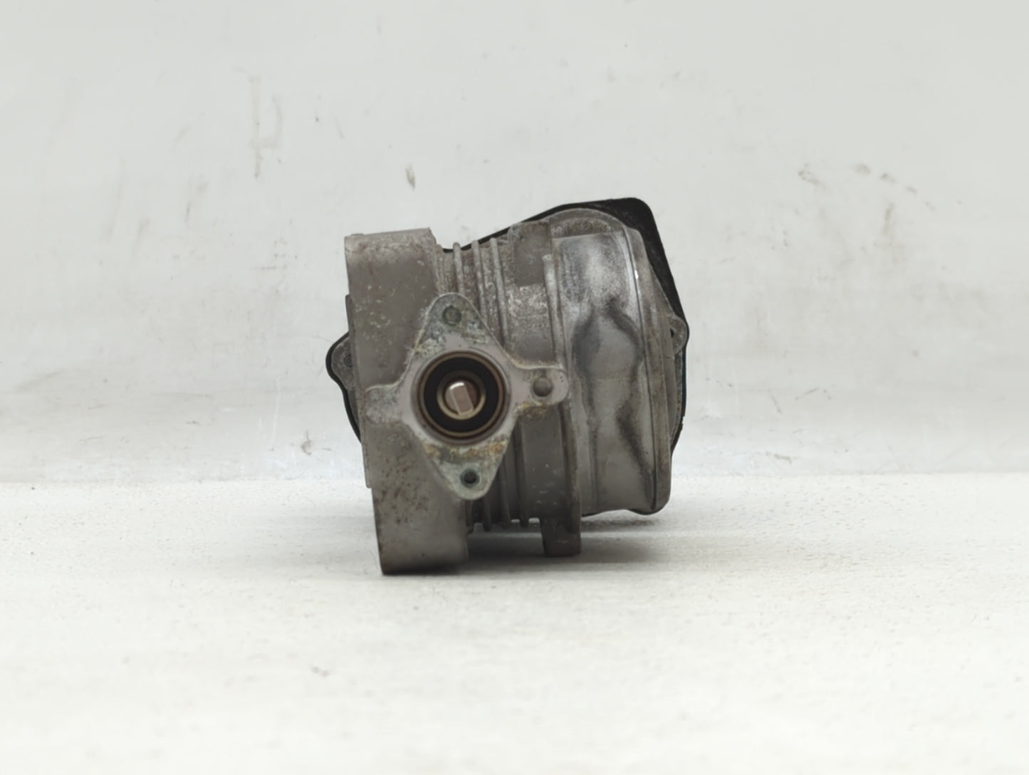 2010-2018 Ford Taurus Throttle Body P/N:AA5E-AA AA5E-BA, AA5E-9F991-BB Fits Fits 2010 2011 2012 2013 2014 2015 2016 2017 201