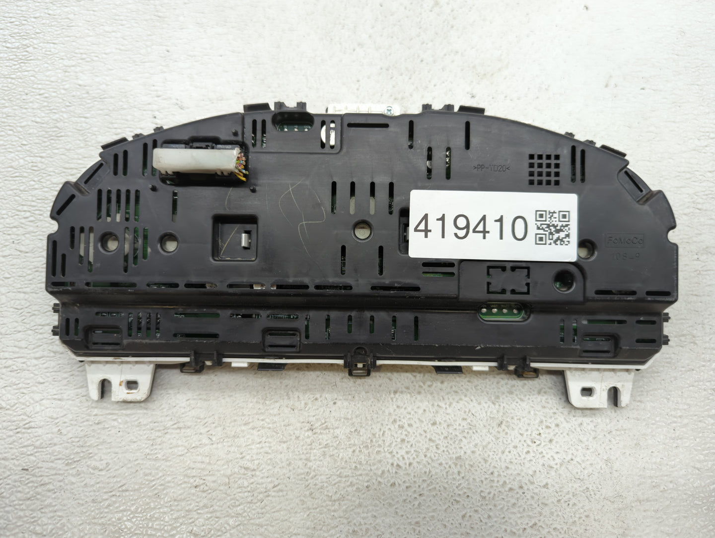 2011-2012 Ford Taurus Instrument Cluster Speedometer Gauges P/N:BG1T-10849-EF BG1T-10849-CF Fits Fits 2011 2012 OEM Used Aut