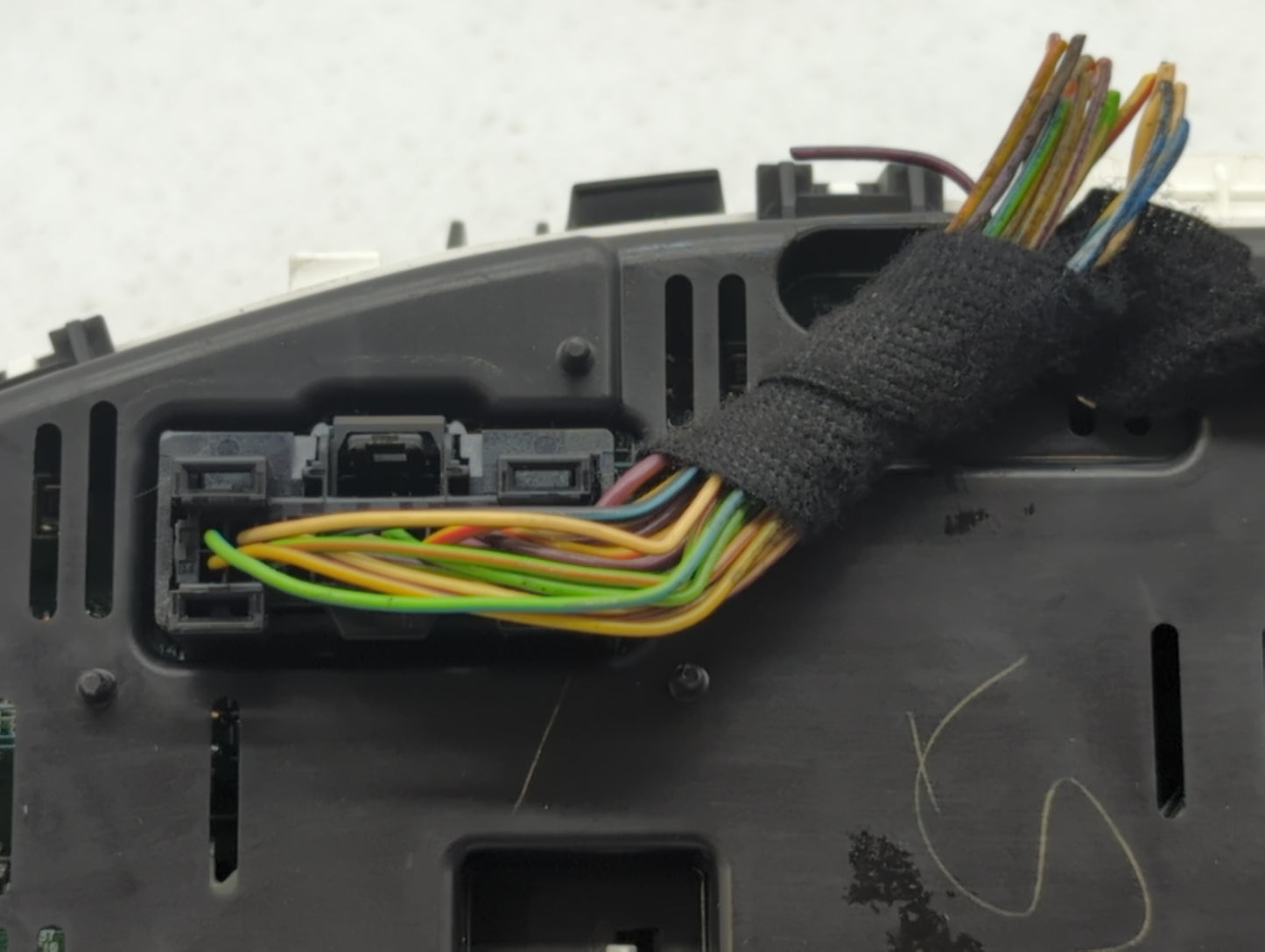 2011-2012 Ford Taurus Instrument Cluster Speedometer Gauges P/N:BG1T-10849-EF Fits Fits 2011 2012 OEM Used Auto Parts - Oemu