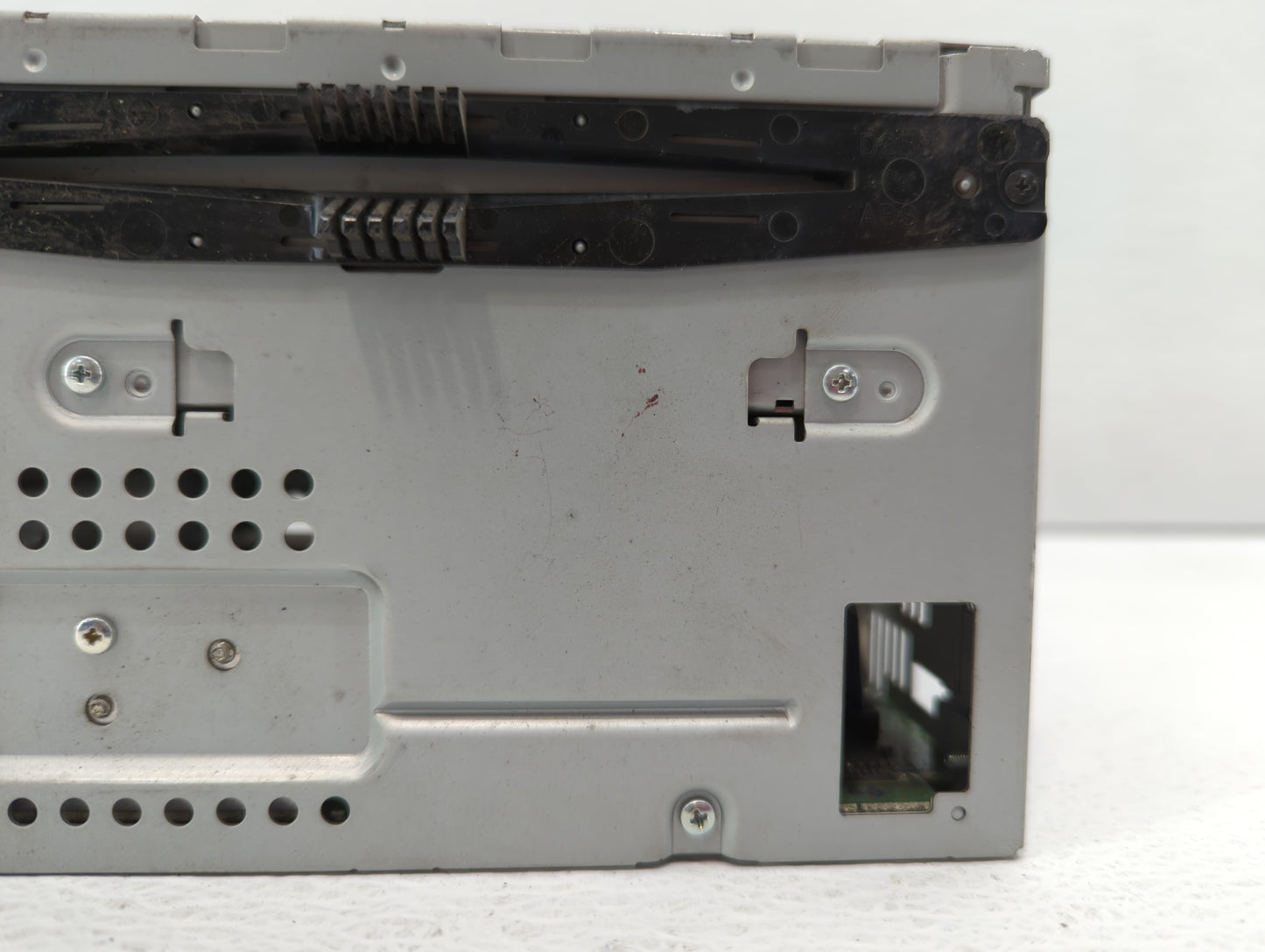 2011-2012 Ford Taurus Am Fm Cd Player Radio Receiver - Oemusedautoparts1.com