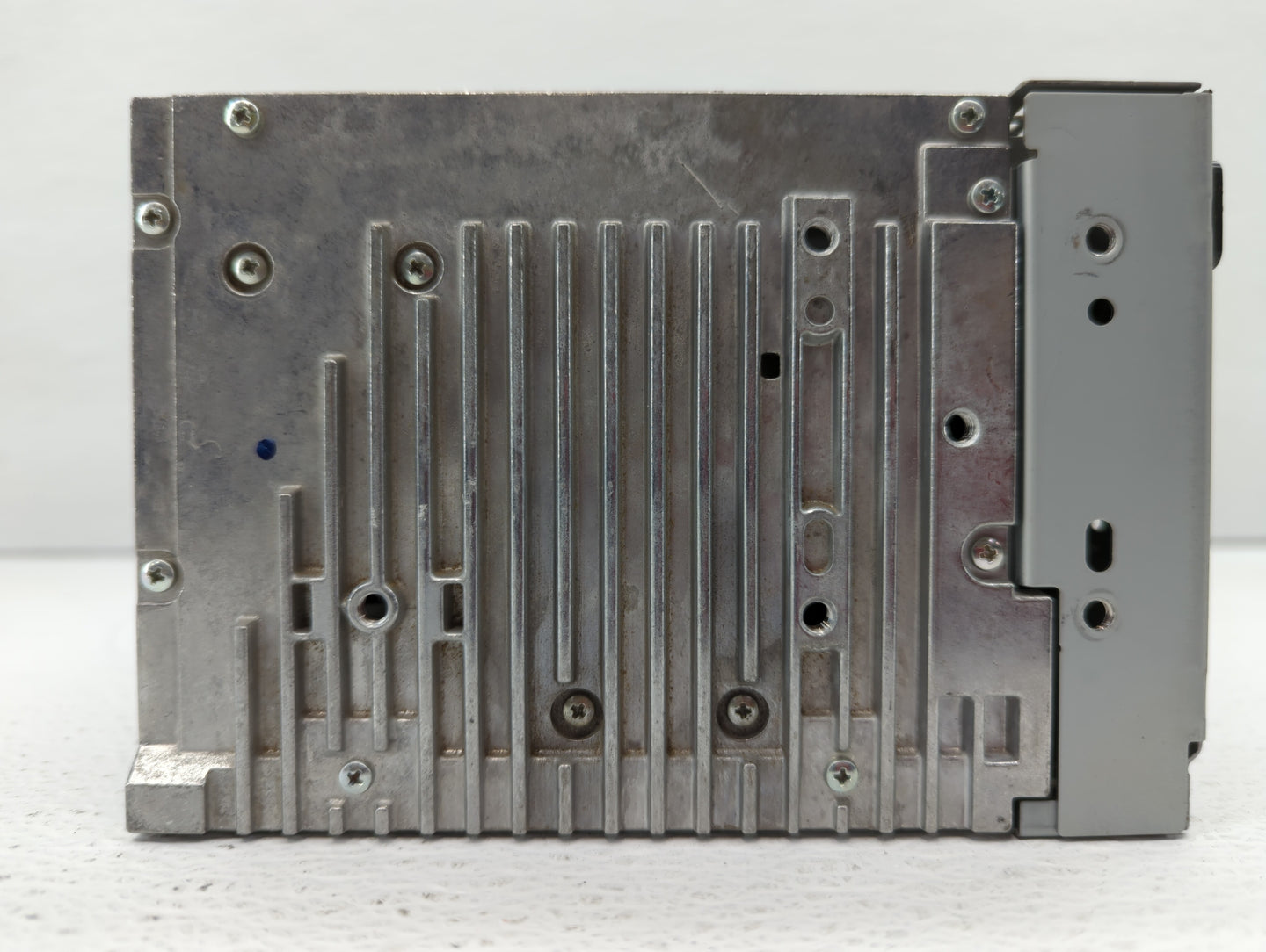 2011-2012 Ford Taurus Am Fm Cd Player Radio Receiver - Oemusedautoparts1.com