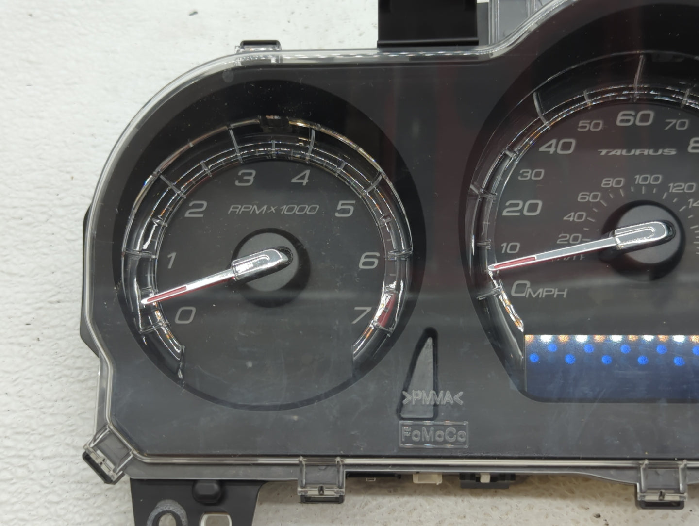 2011-2012 Ford Taurus Instrument Cluster Speedometer Gauges P/N:BG1T-10849-EF Fits Fits 2011 2012 OEM Used Auto Parts - Oemu