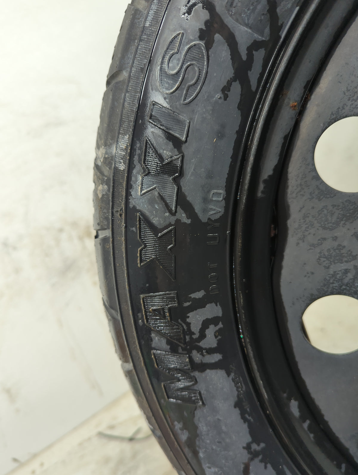 2008-2019 Ford Taurus Spare Donut Tire Wheel Rim Oem 5032821 - Oemusedautoparts1.com