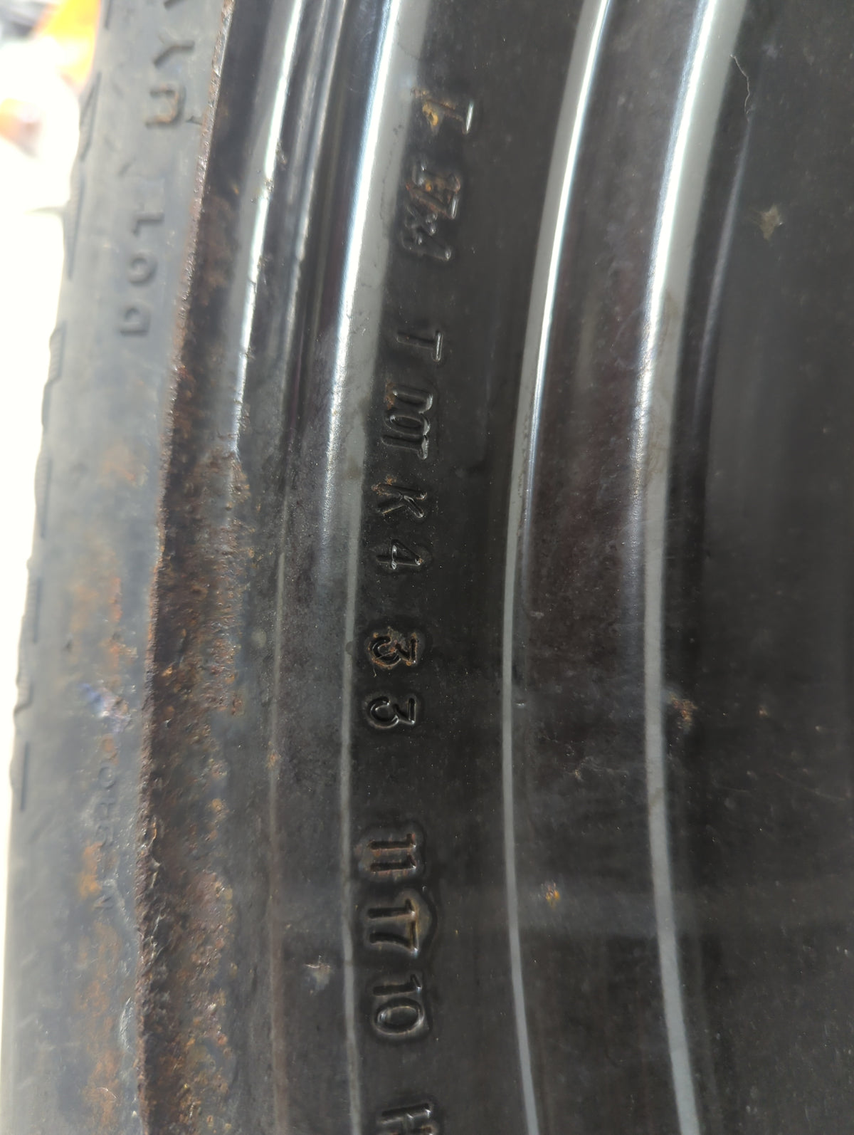 2008-2019 Ford Taurus Spare Donut Tire Wheel Rim Oem 5034584 - Oemusedautoparts1.com