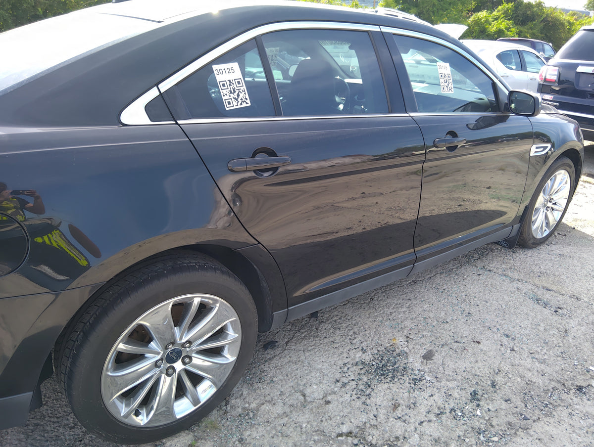 2010-2019 Ford Taurus Passenger Rear Door Oem 5046422 - Oemusedautoparts1.com