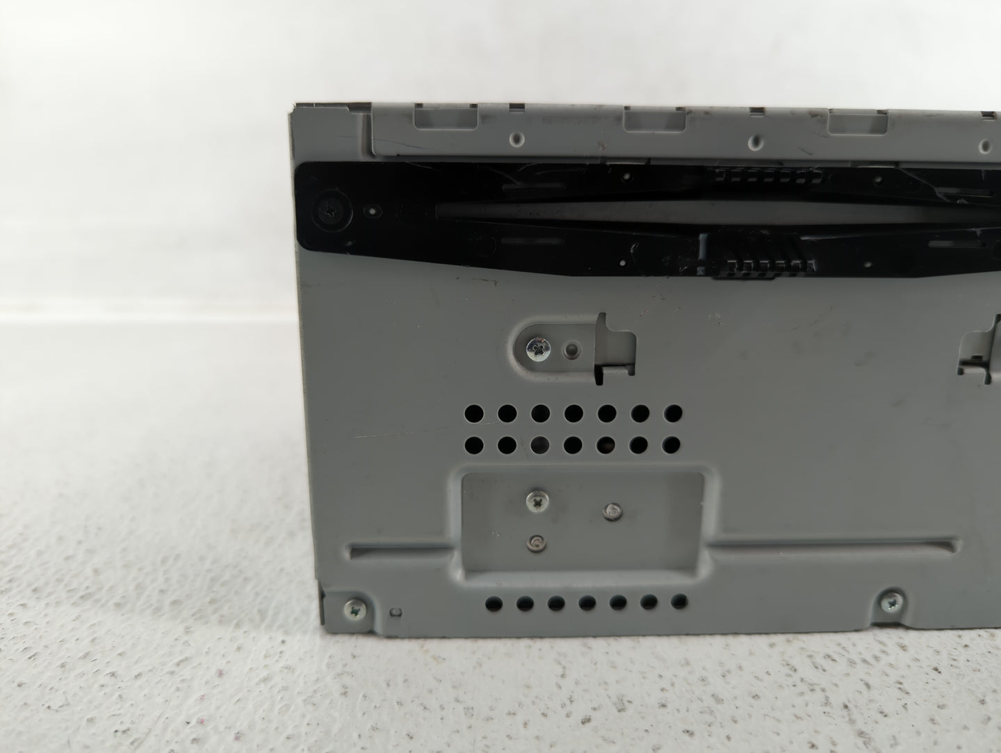 2011-2012 Ford Taurus Am Fm Cd Player Radio Receiver - Oemusedautoparts1.com