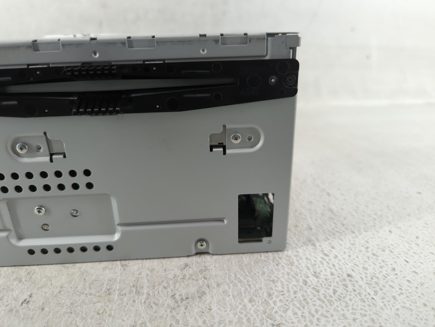 2010-2011 Ford Taurus Radio AM FM Cd Player Receiver Replacement P/N:BG1T-19C159-AA Fits Fits 2010 2011 OEM Used Auto Parts 