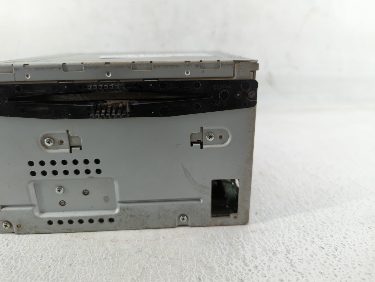 2011-2012 Ford Taurus Am Fm Cd Player Radio Receiver - Oemusedautoparts1.com