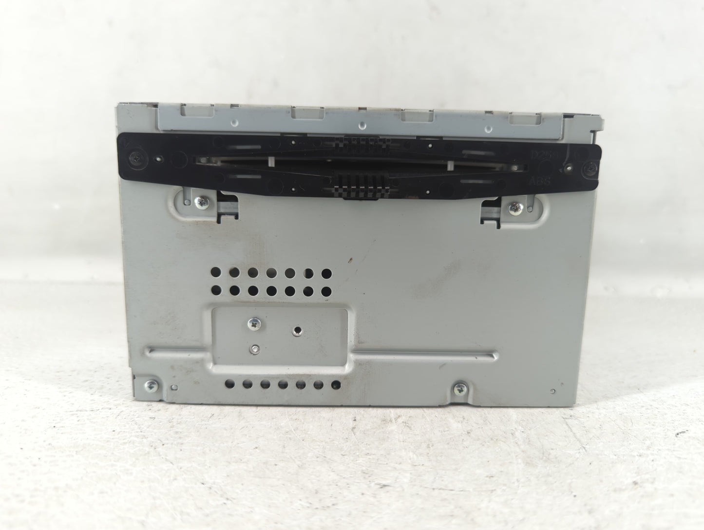 2011-2012 Ford Taurus Am Fm Cd Player Radio Receiver - Oemusedautoparts1.com