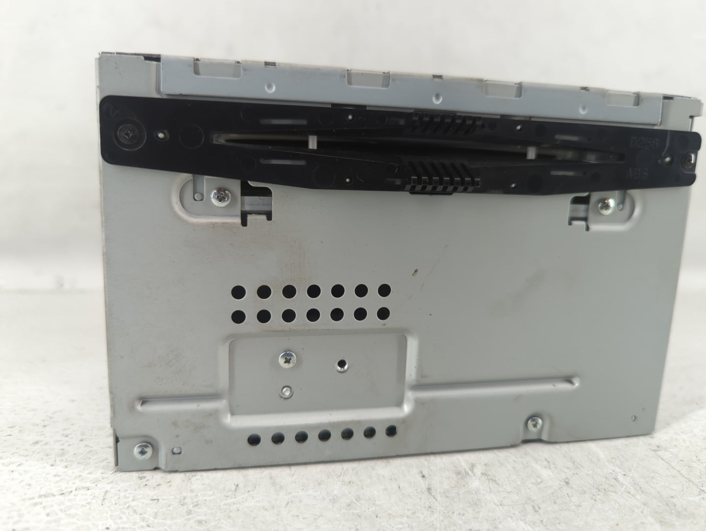 2011-2012 Ford Taurus Am Fm Cd Player Radio Receiver - Oemusedautoparts1.com