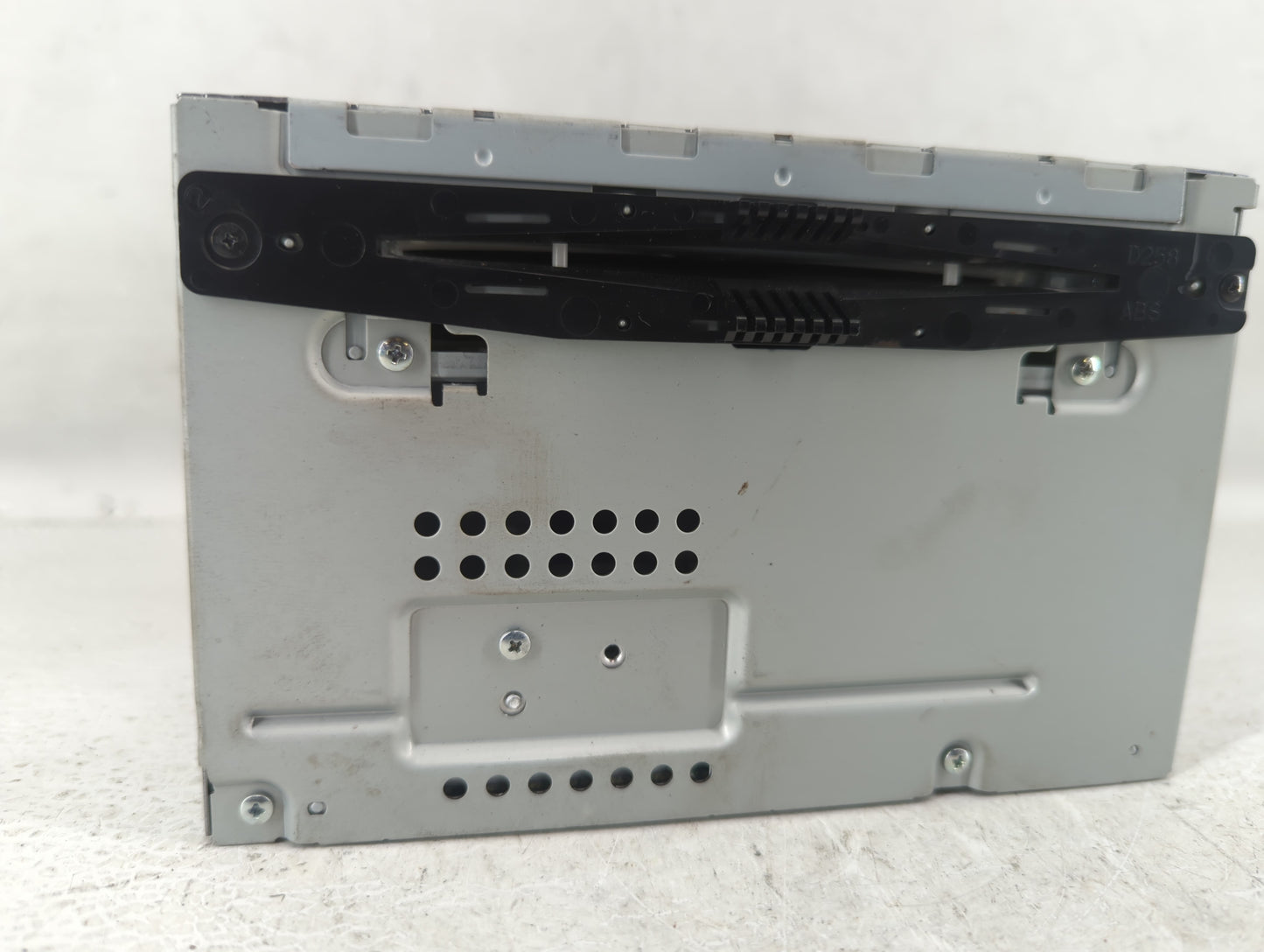 2011-2012 Ford Taurus Am Fm Cd Player Radio Receiver - Oemusedautoparts1.com