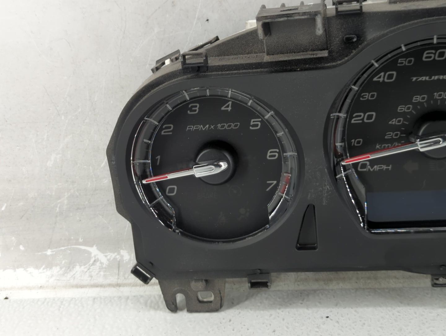2011-2012 Ford Taurus Instrument Cluster Speedometer Gauges P/N:BG1T-10849-EE Fits Fits 2011 2012 OEM Used Auto Parts - Oemu