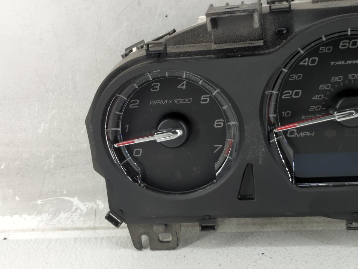 2011-2012 Ford Taurus Instrument Cluster Speedometer Gauges P/N:BG1T-10849-EE Fits Fits 2011 2012 OEM Used Auto Parts - Oemu