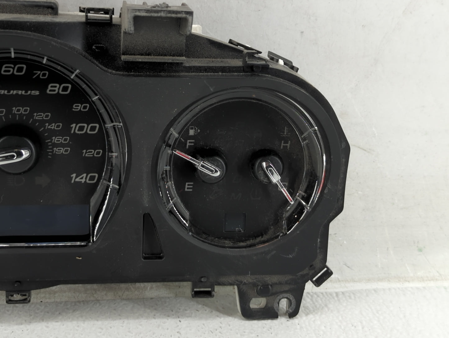 2011-2012 Ford Taurus Instrument Cluster Speedometer Gauges P/N:BG1T-10849-EE Fits Fits 2011 2012 OEM Used Auto Parts - Oemu
