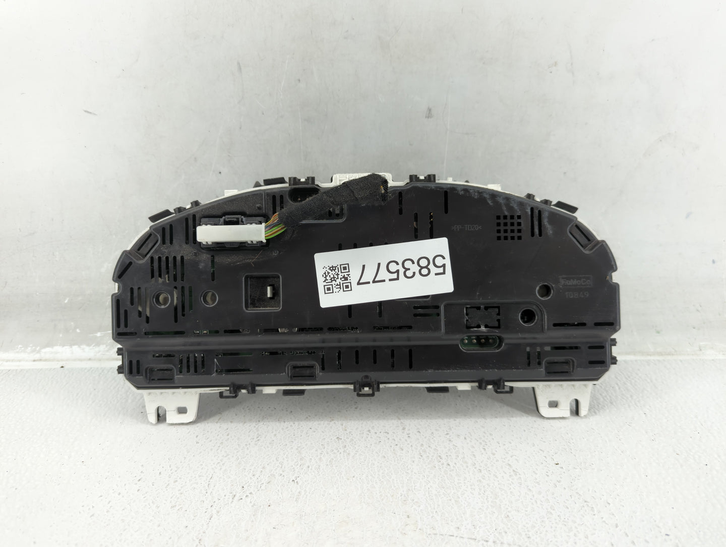 2011-2012 Ford Taurus Instrument Cluster Speedometer Gauges P/N:BG1T-10849-EE Fits Fits 2011 2012 OEM Used Auto Parts - Oemu