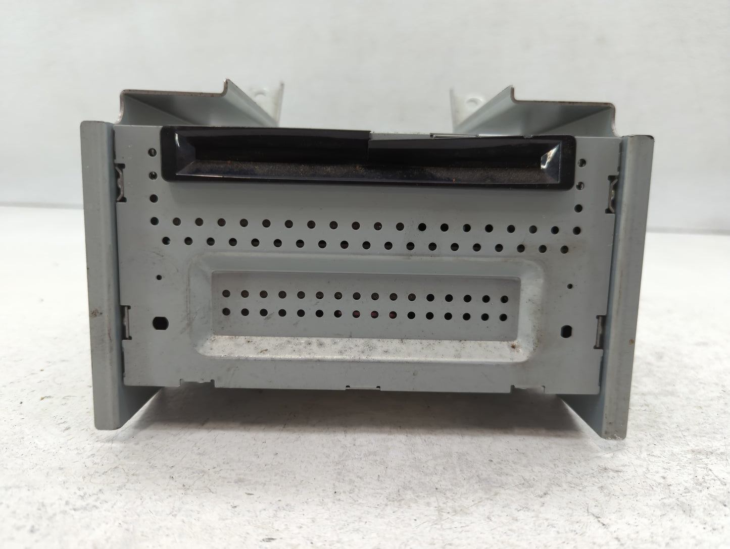 2011-2011 Ford Taurus Am Fm Cd Player Radio Receiver - Oemusedautoparts1.com