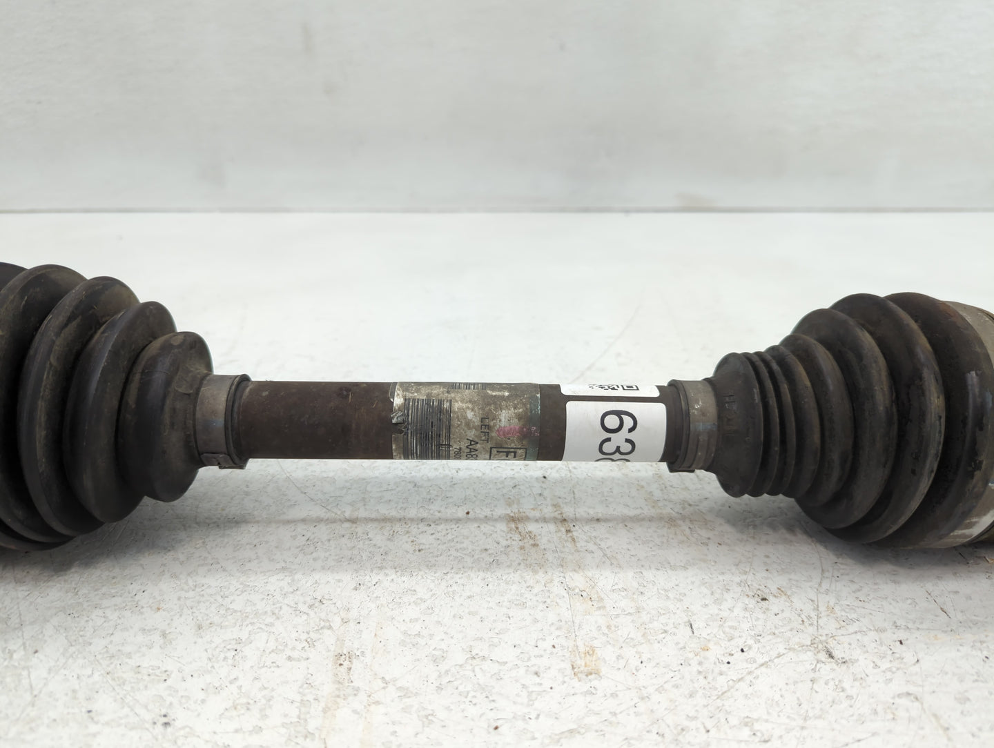 2010-2012 Ford Taurus Axle Shaft Front Driver Cv C/v - Oemusedautoparts1.com