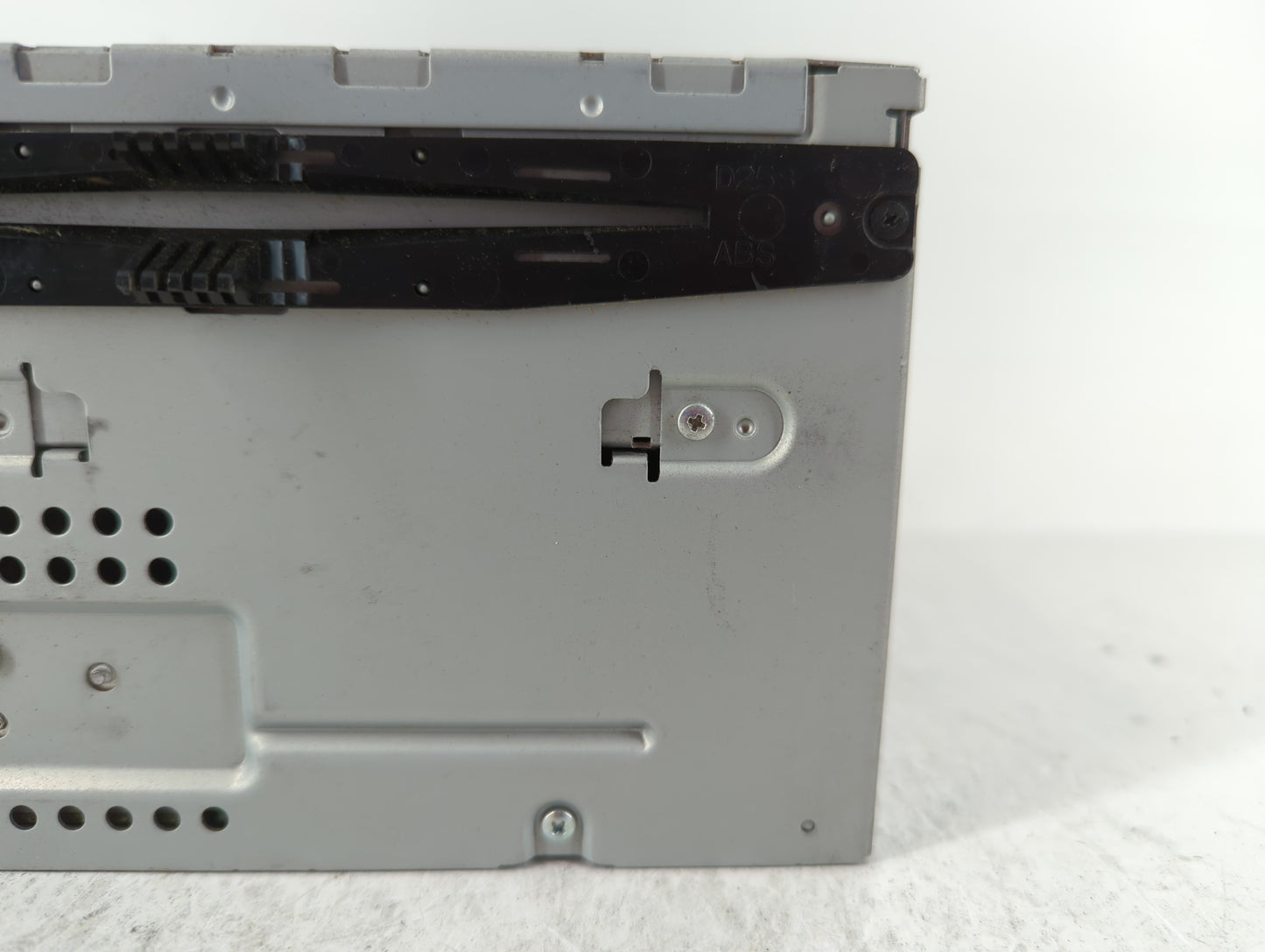 2011-2012 Ford Taurus Am Fm Cd Player Radio Receiver - Oemusedautoparts1.com