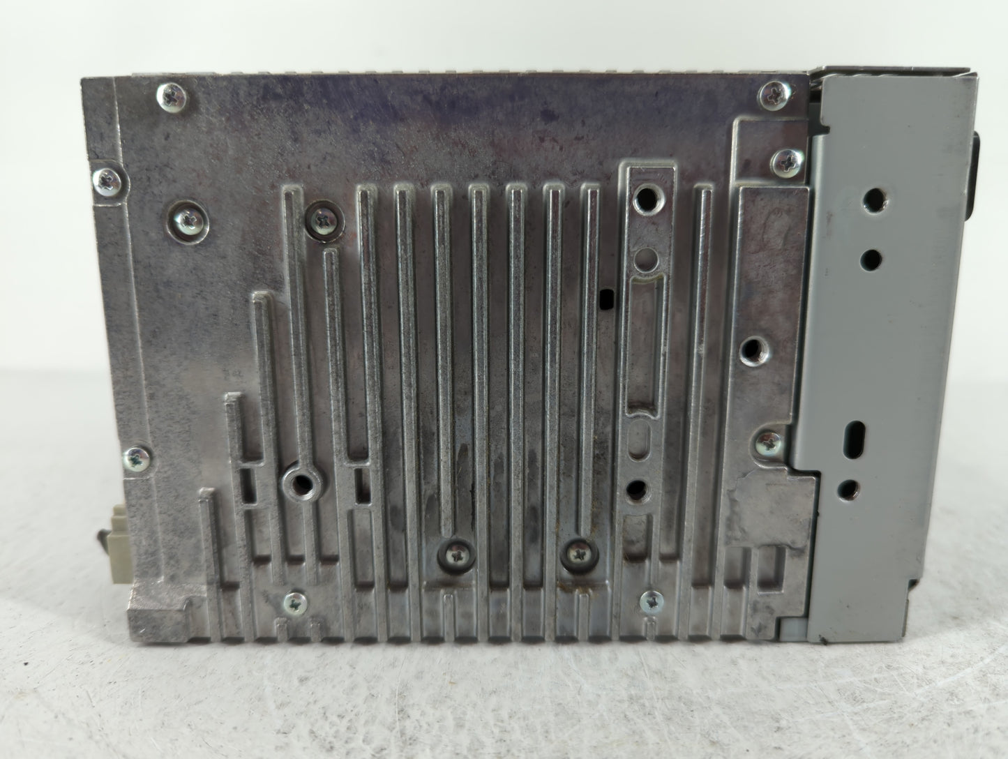2011-2012 Ford Taurus Am Fm Cd Player Radio Receiver - Oemusedautoparts1.com
