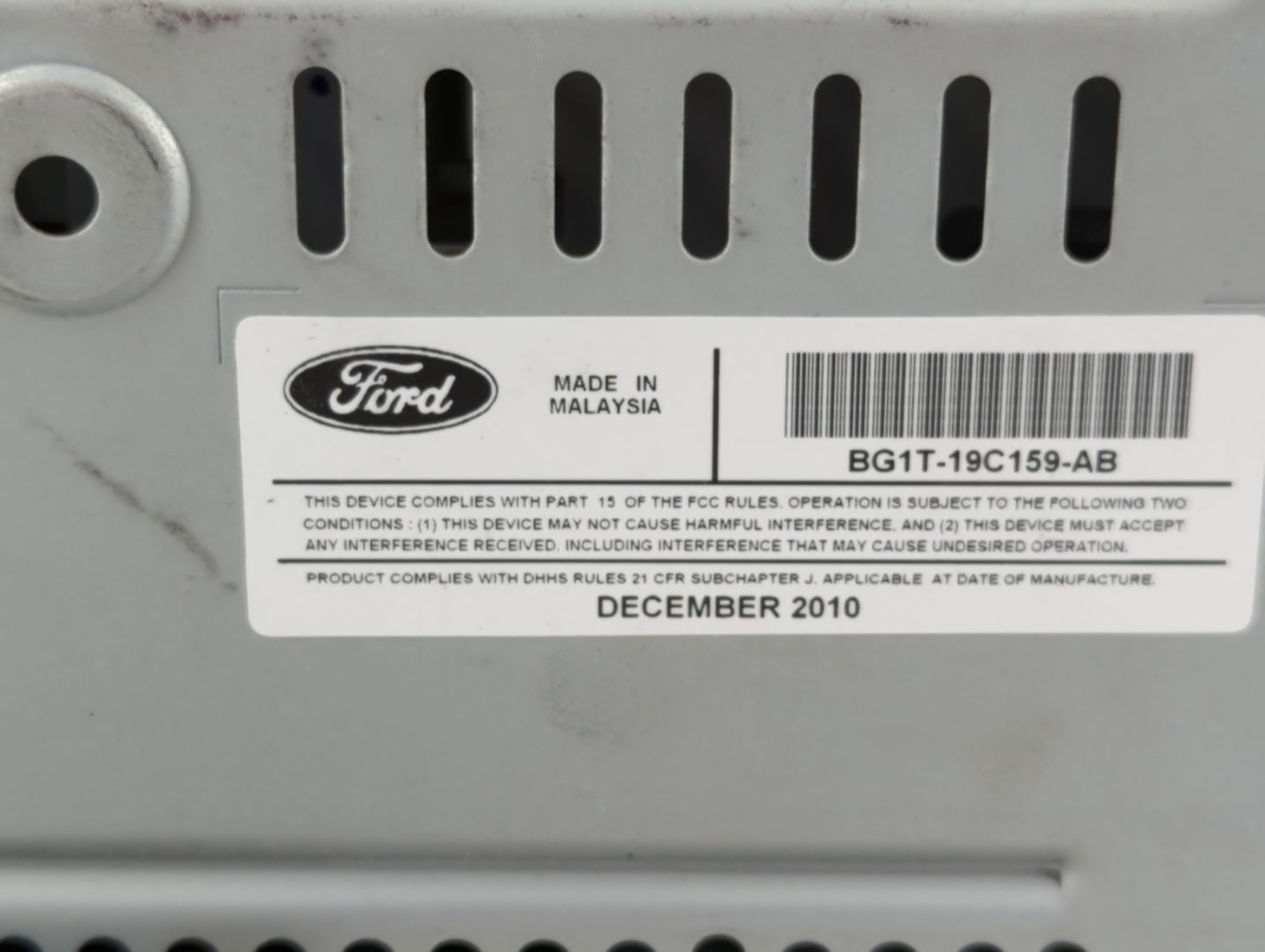 2011-2012 Ford Taurus Am Fm Cd Player Radio Receiver - Oemusedautoparts1.com