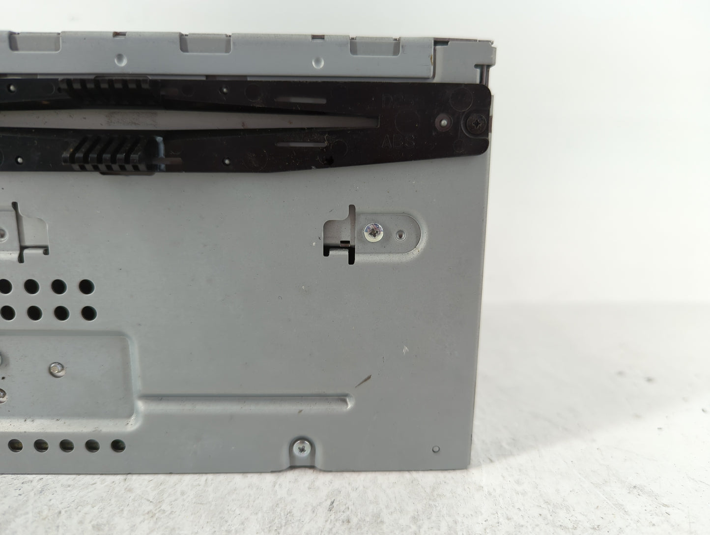2011-2012 Ford Taurus Am Fm Cd Player Radio Receiver - Oemusedautoparts1.com