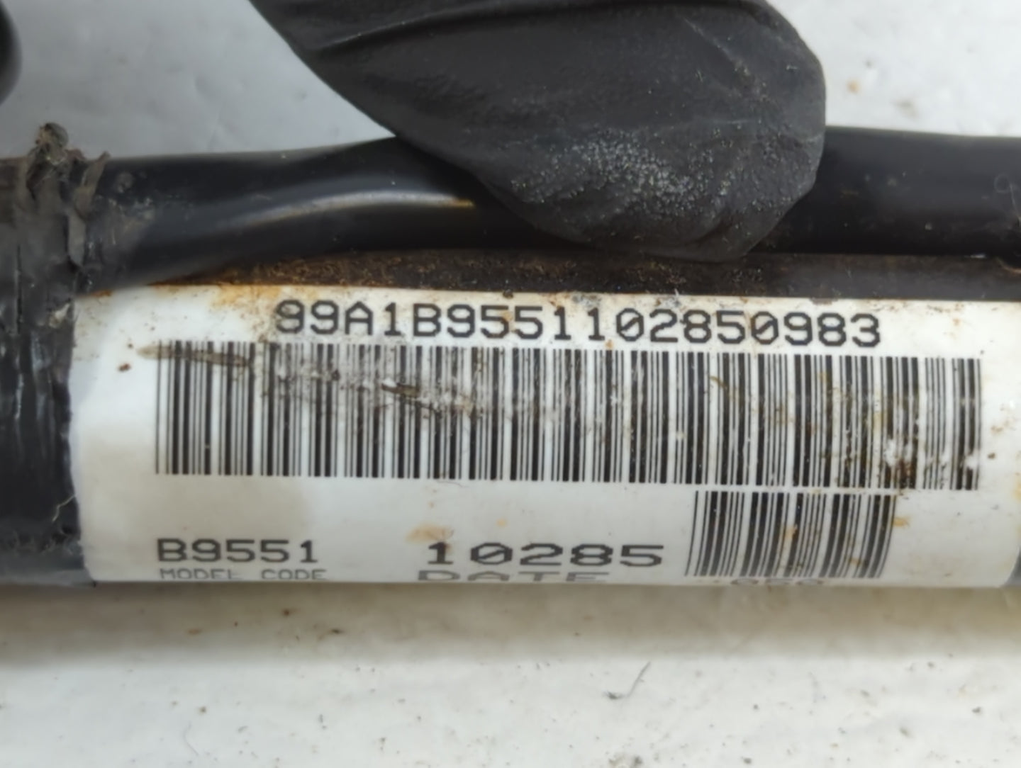2011-2012 Ford Taurus Passenger Right Seat Belt Front Retractor - Oemusedautoparts1.com