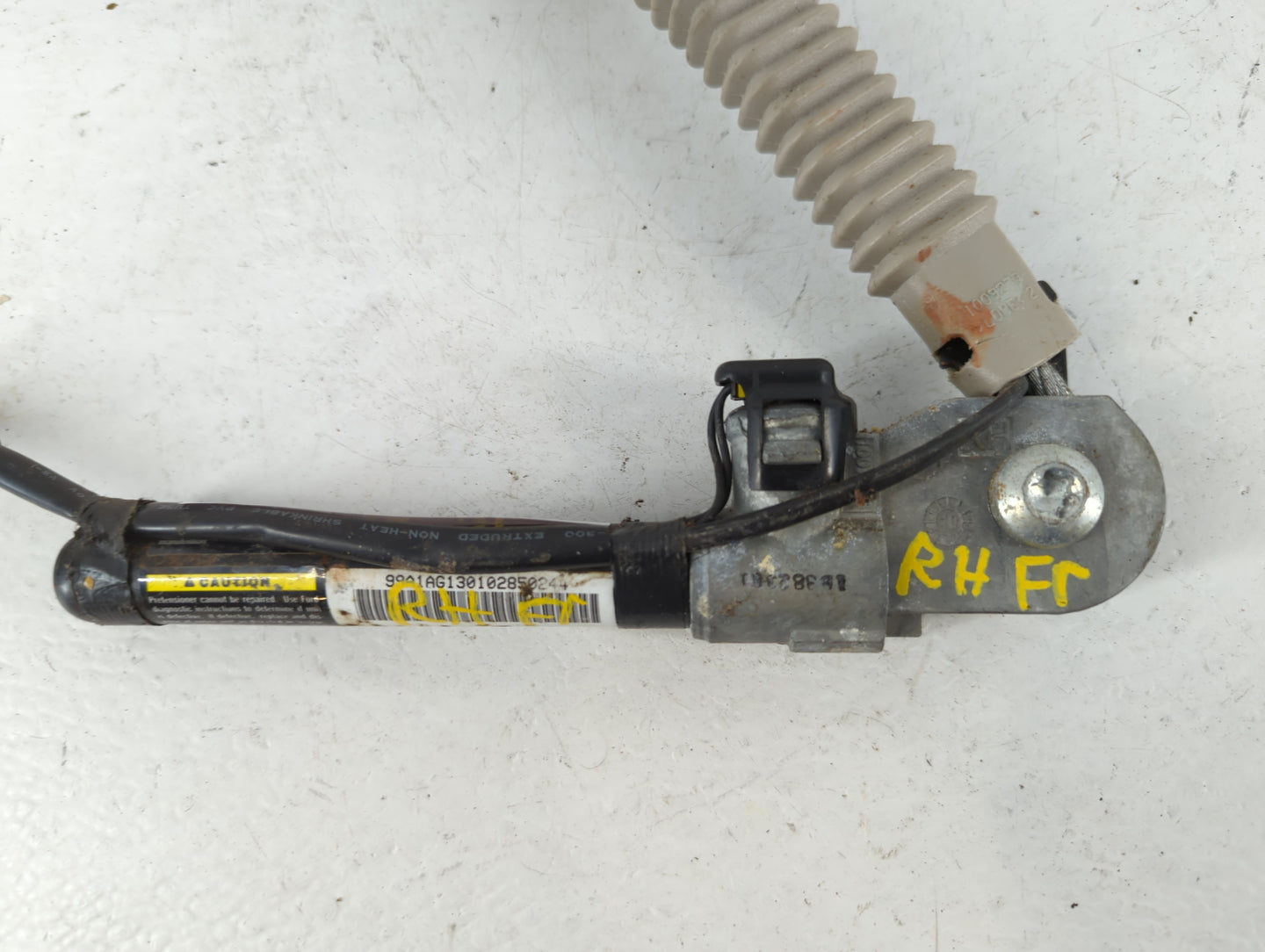 2010-2012 Ford Taurus Passenger Right Seat Belt Front Retractor - Oemusedautoparts1.com
