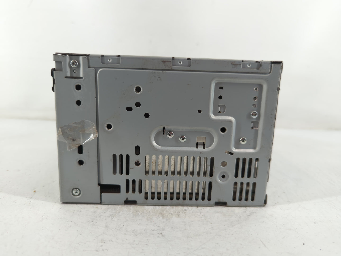 2011-2012 Ford Taurus Radio AM FM Cd Player Receiver Replacement P/N:BG1T-19C159-AB Fits Fits 2011 2012 OEM Used Auto Parts 