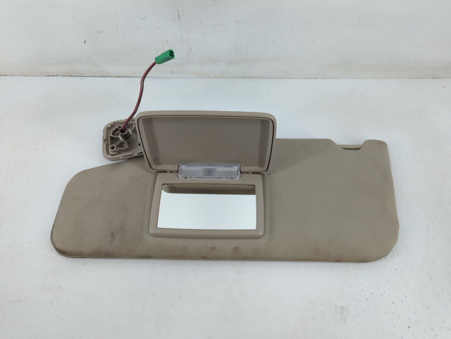 2010-2011 Ford Taurus Sun Visor Shade Replacement Driver Left Mirror Fits Fits 2010 2011 OEM Used Auto Parts - Oemusedautopa