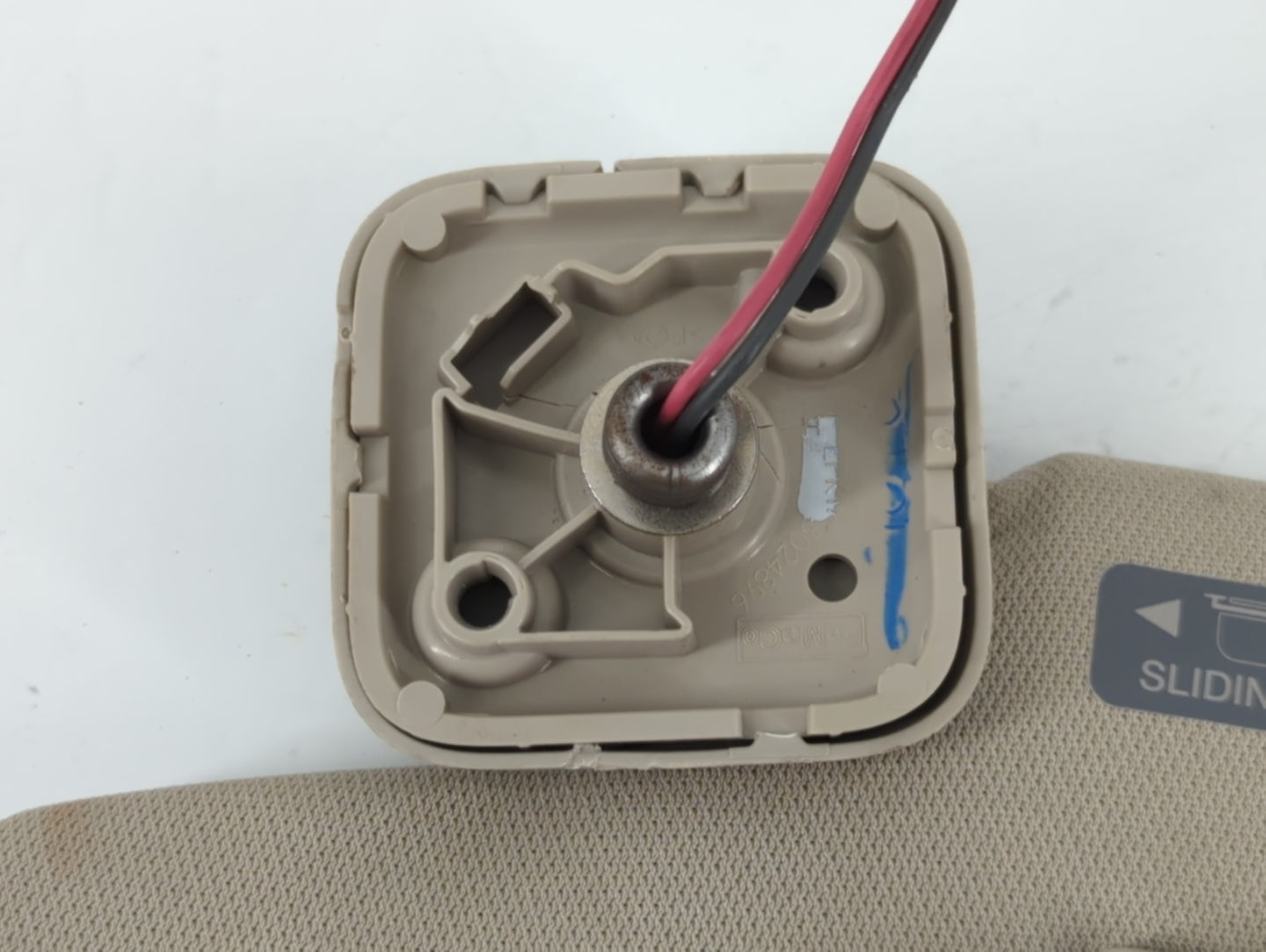 2010-2011 Ford Taurus Sun Visor Shade Replacement Driver Left Mirror Fits Fits 2010 2011 OEM Used Auto Parts - Oemusedautopa