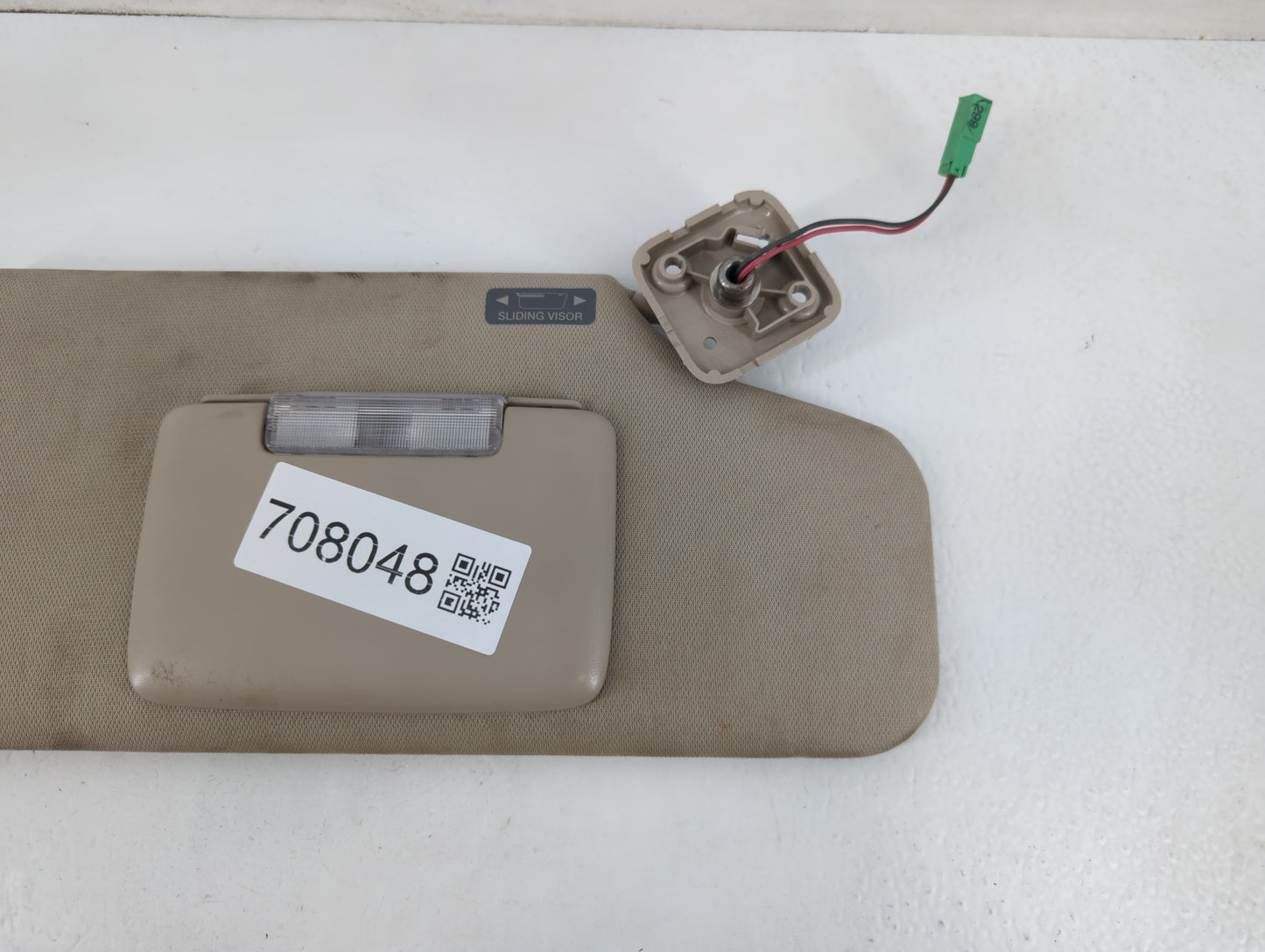 2010-2011 Ford Taurus Sun Visor Shade Replacement Passenger Right Mirror Fits Fits 2010 2011 OEM Used Auto Parts - Oemusedau