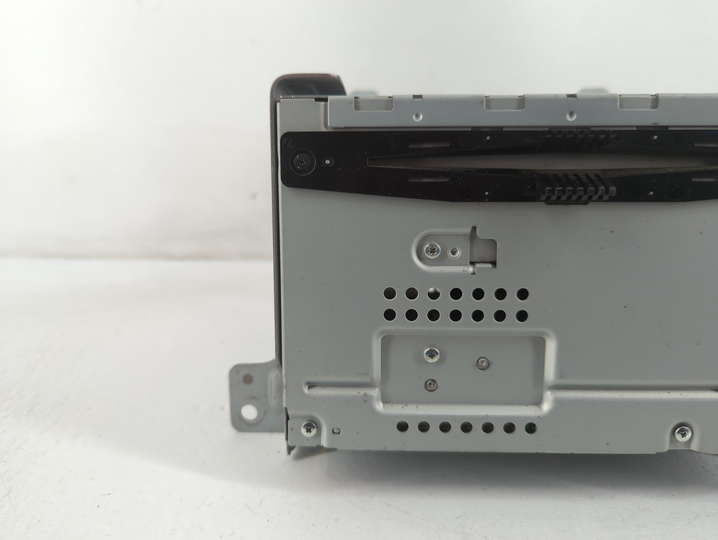 2011-2012 Ford Taurus Am Fm Cd Player Radio Receiver - Oemusedautoparts1.com