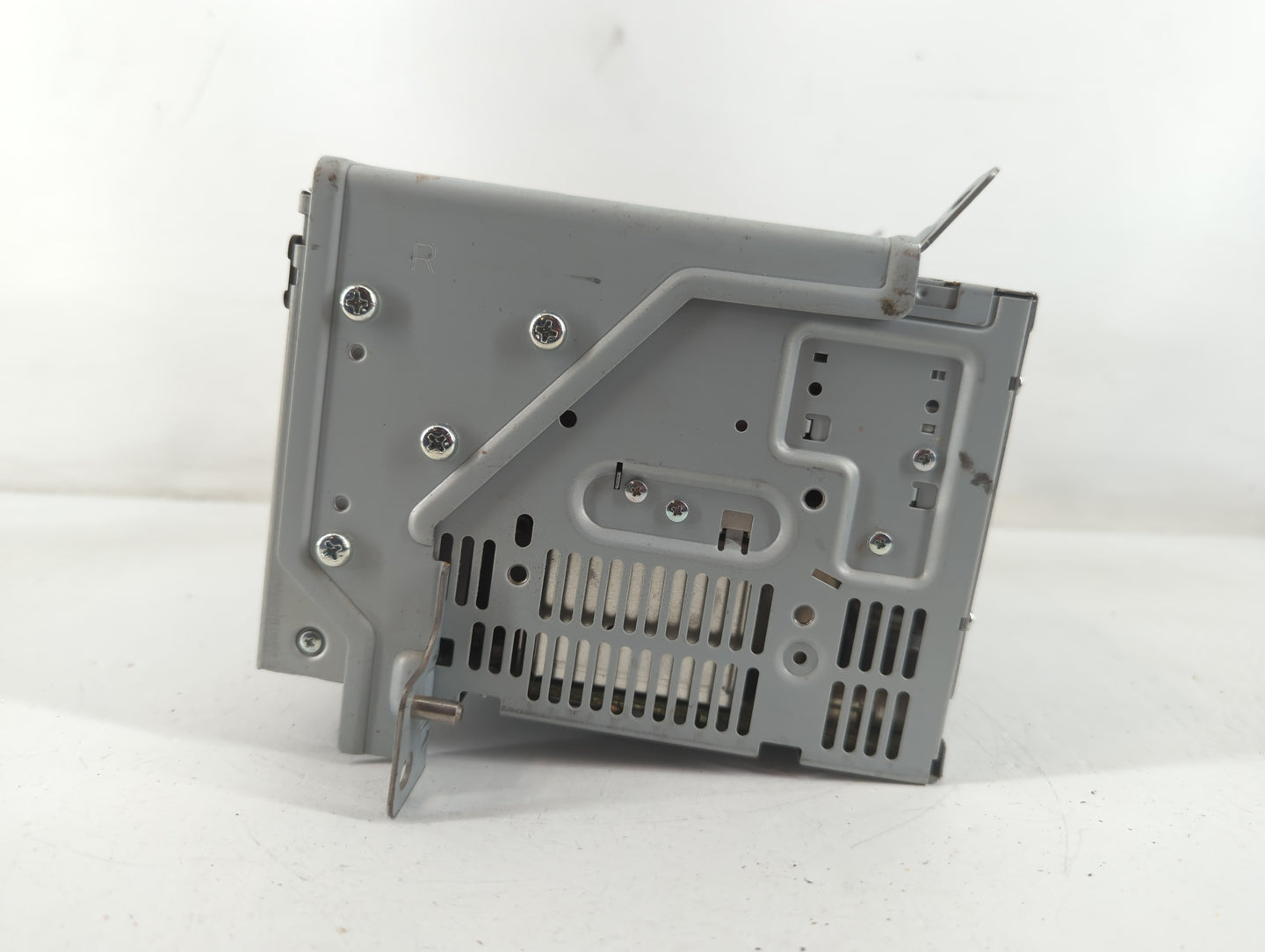 2011-2012 Ford Taurus Am Fm Cd Player Radio Receiver - Oemusedautoparts1.com