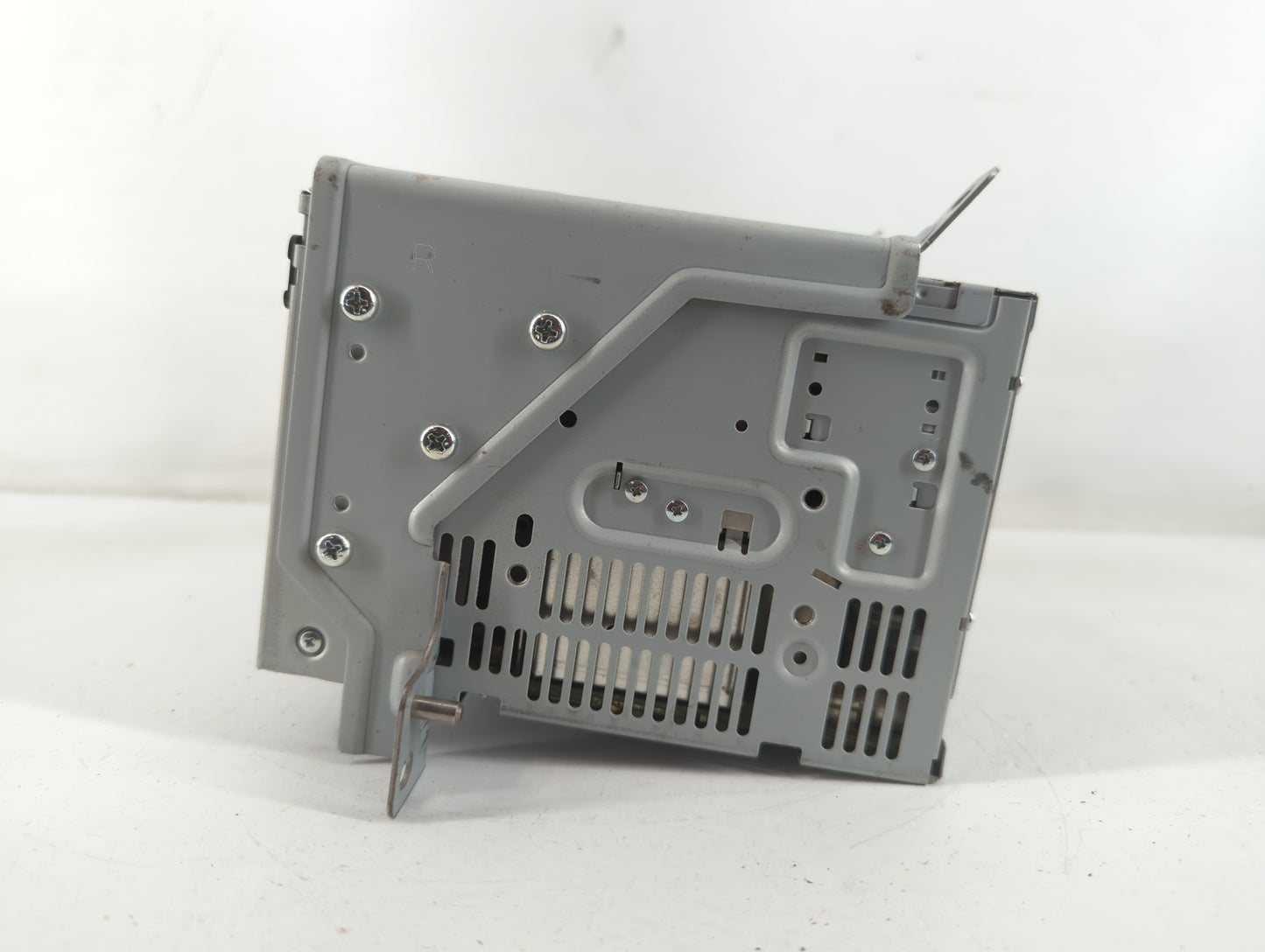 2011-2012 Ford Taurus Am Fm Cd Player Radio Receiver - Oemusedautoparts1.com