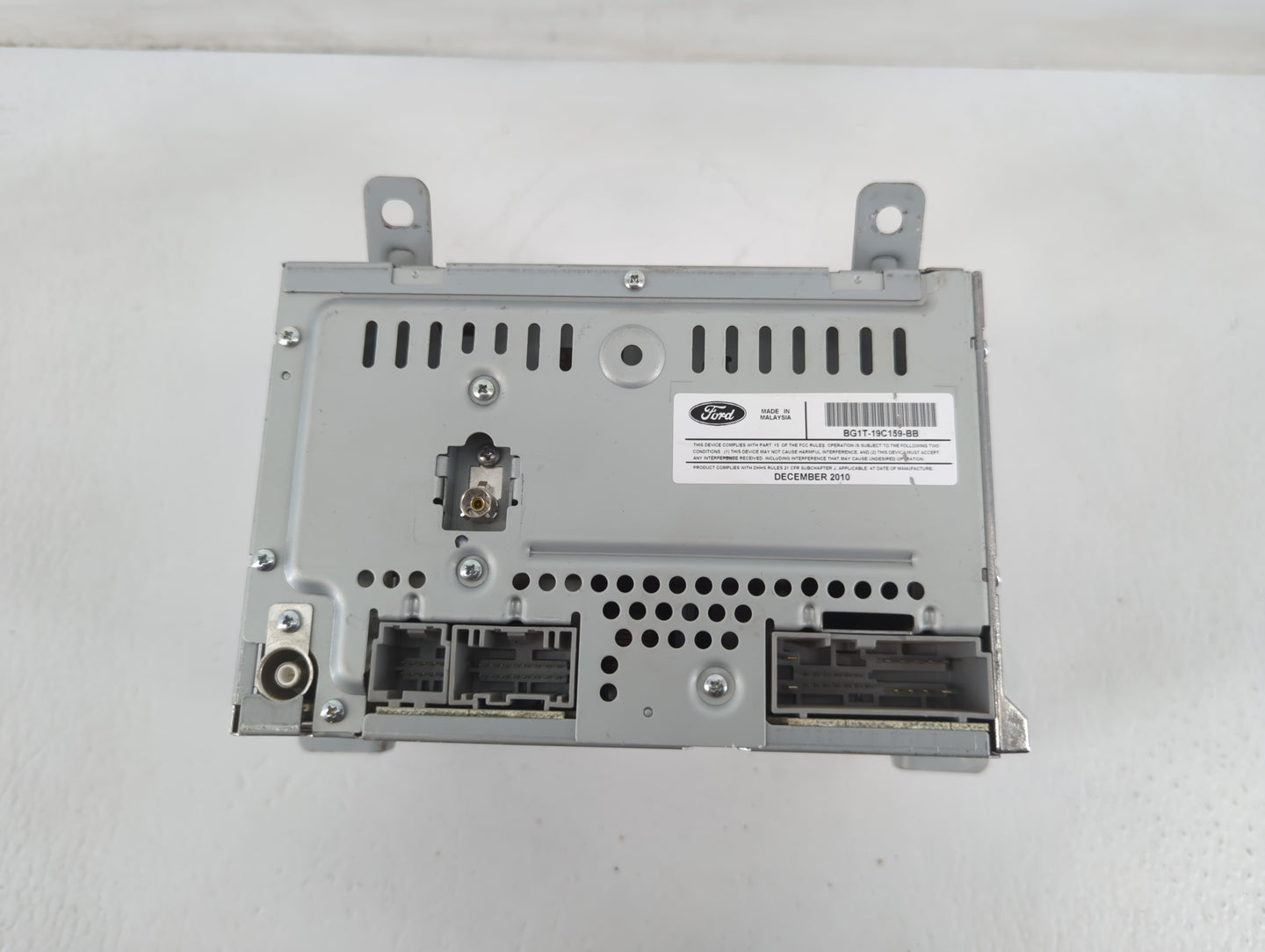 2011-2012 Ford Taurus Am Fm Cd Player Radio Receiver - Oemusedautoparts1.com