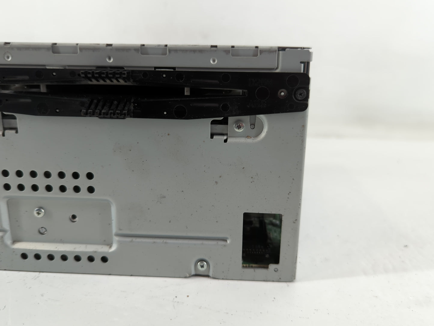 2011-2012 Ford Taurus Am Fm Cd Player Radio Receiver - Oemusedautoparts1.com