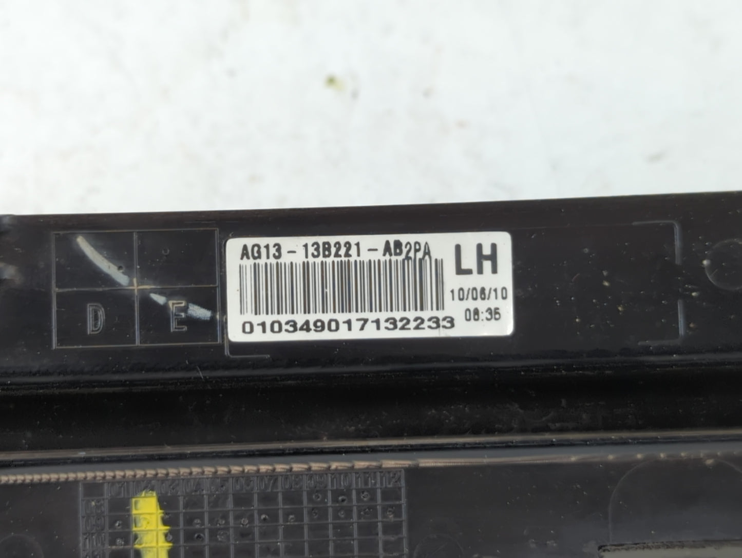 2010-2019 Ford Taurus Driver Left Oem Front Light Lamp - Oemusedautoparts1.com