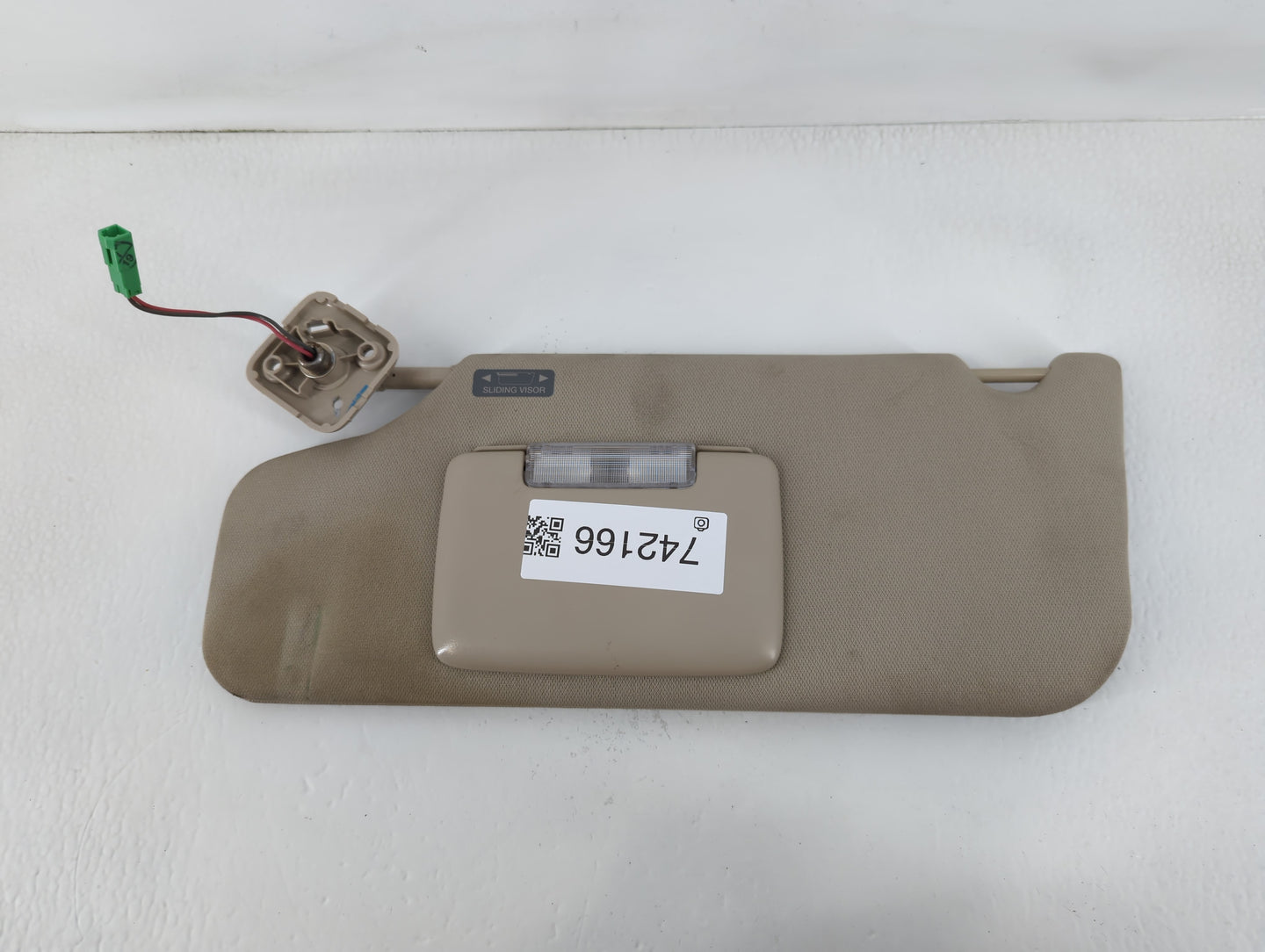 2010-2011 Ford Taurus Sun Visor Shade Replacement Driver Left Mirror Fits Fits 2010 2011 OEM Used Auto Parts - Oemusedautopa