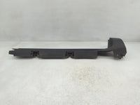 2011 Ford Taurus Driver Front Rocker Moulding Oem - Oemusedautoparts1.com