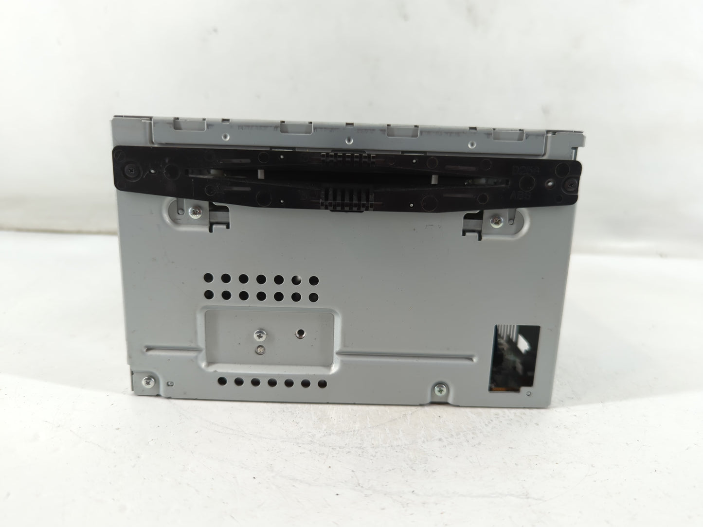 2011-2012 Ford Taurus Radio AM FM Cd Player Receiver Replacement P/N:BG1T-19C107-AA Fits Fits 2011 2012 OEM Used Auto Parts 