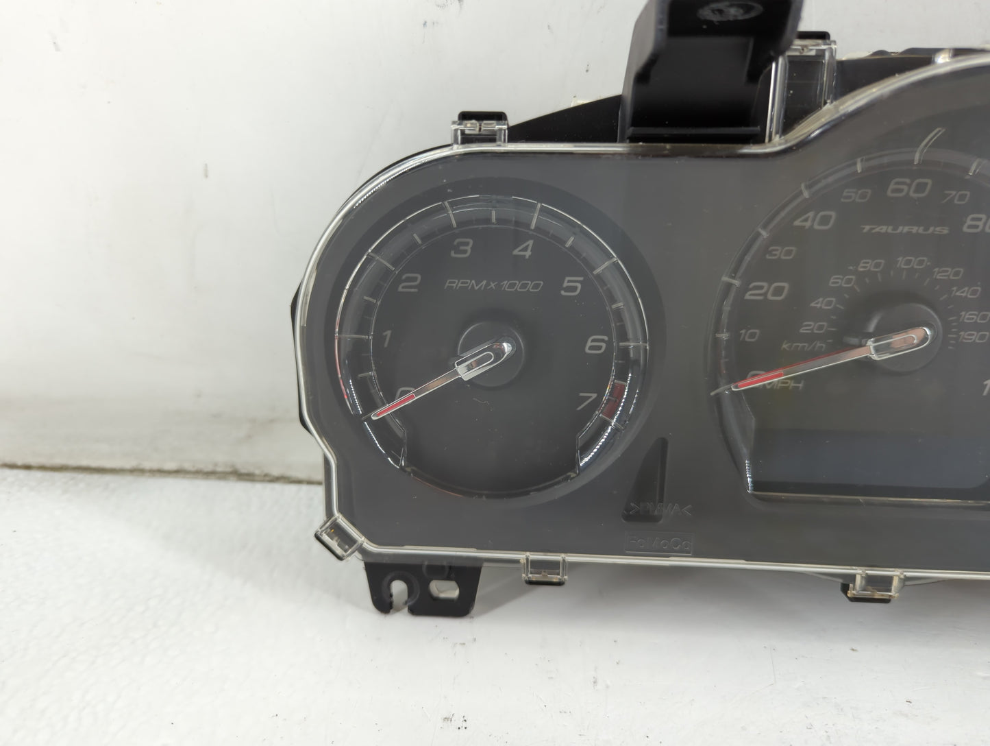 2011-2012 Ford Taurus Instrument Cluster Speedometer Gauges P/N:BG1T-10849-AF Fits Fits 2011 2012 OEM Used Auto Parts - Oemu