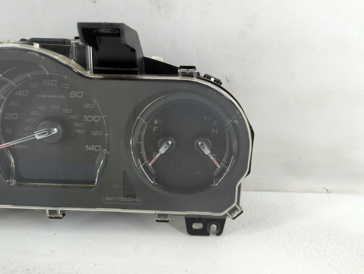 2011-2012 Ford Taurus Instrument Cluster Speedometer Gauges P/N:BG1T-10849-AF Fits Fits 2011 2012 OEM Used Auto Parts - Oemu