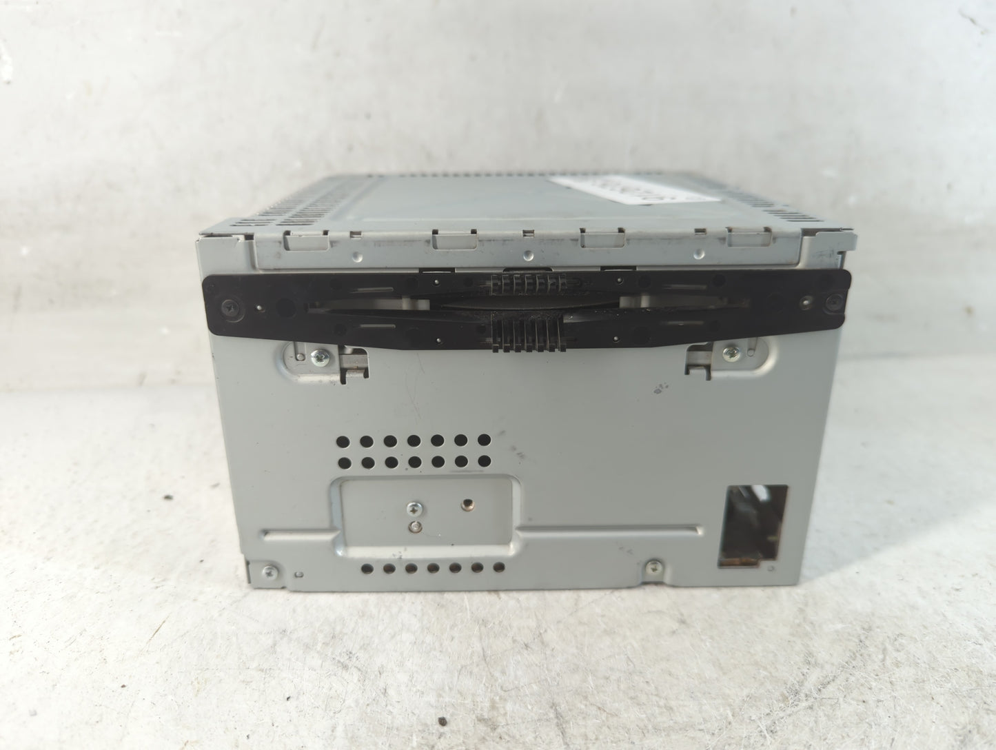 2010-2011 Ford Taurus Radio AM FM Cd Player Receiver Replacement P/N:BG1T-19C107-AA Fits Fits 2010 2011 OEM Used Auto Parts 
