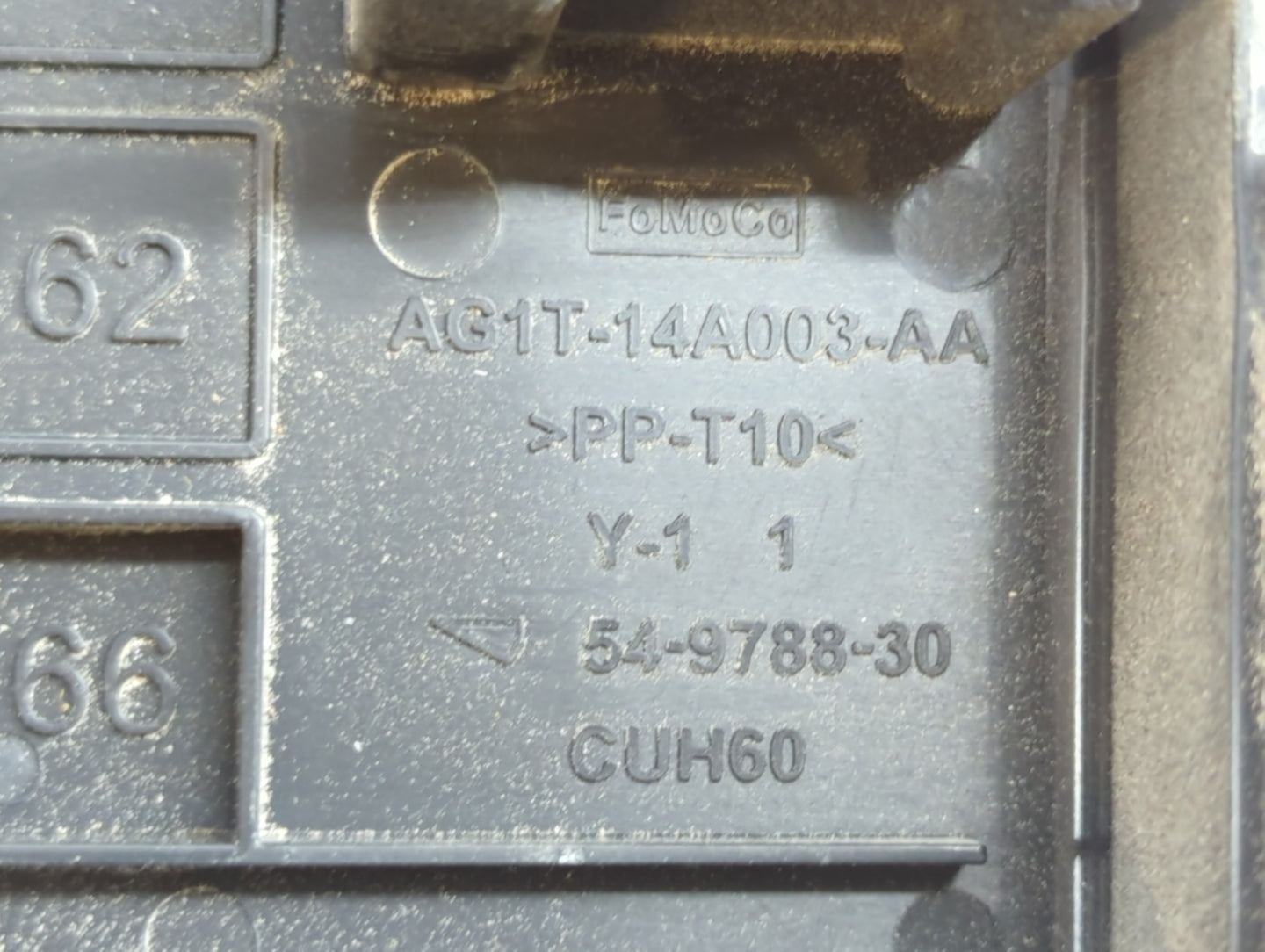 2010-2012 Ford Taurus Fusebox Fuse Box Panel Relay Module P/N:AG1T-14A003-AA Fits Fits 2010 2011 2012 OEM Used Auto Parts - 